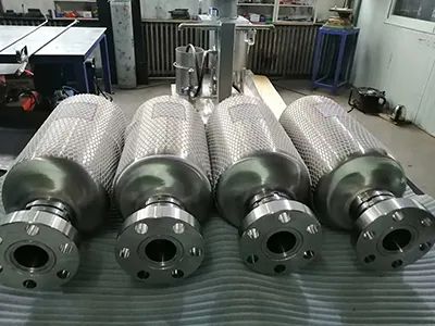 Einbau von Blasenspeichern in Hydrospeicher-Fabrik in Tianjin (direkt am Standort)